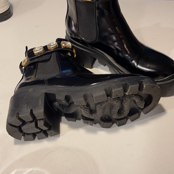 Black luxury boots - Picture 3 of 3